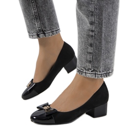 Crne ženske cipele iz Sharone crna