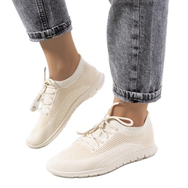 Bertens bež sportske tenisice