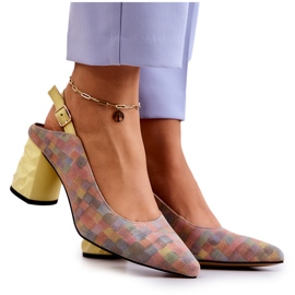 Suede pumpe on A Post Maciejka 05427-39 Multicolor višebojan žuta boja