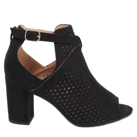 Ažurne sandale na stupu Barika Black crna
