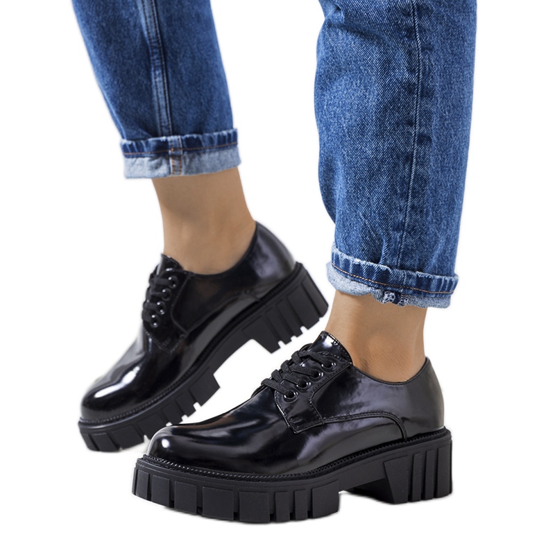 Crno lakirane cipele Cardero