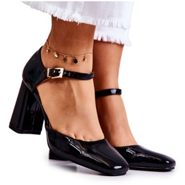 PG1 Modne lakirane pumpice na crnom maoris baru