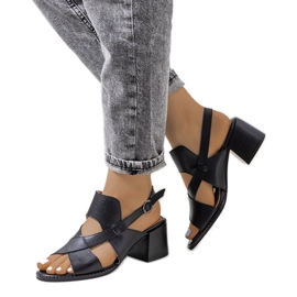 Crne kožne sandale na Destini post crna