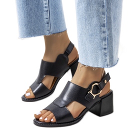 BM Crne sandale na Lamia stupu crna