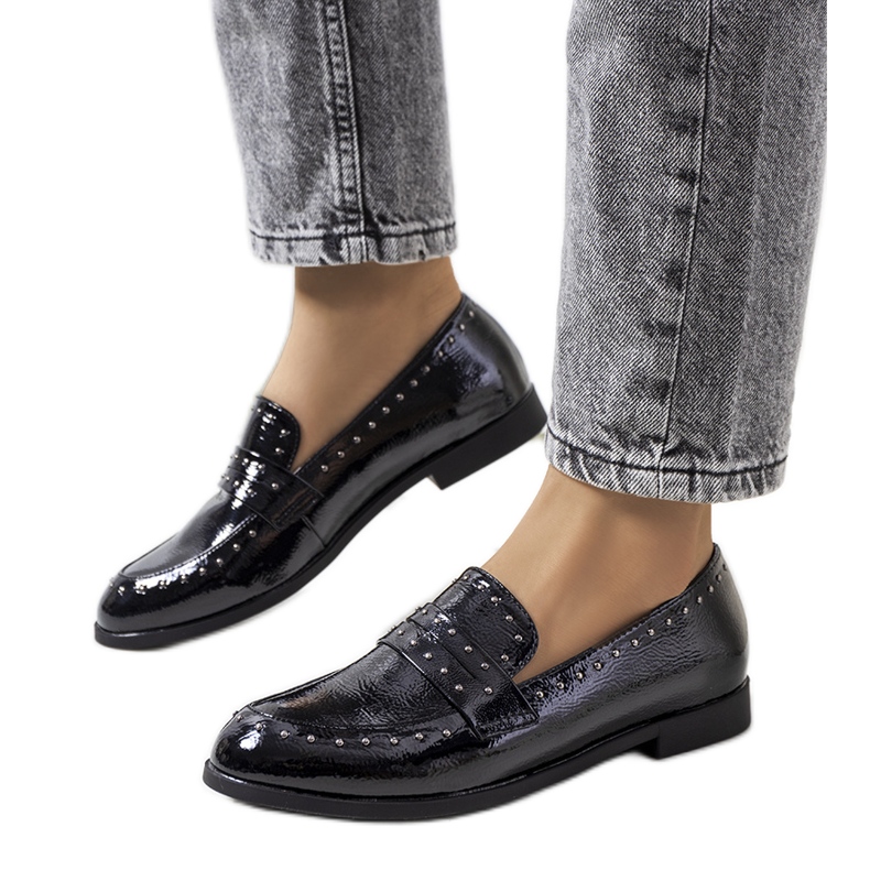 Crne kožne cipele s Rozerin čepovima crno