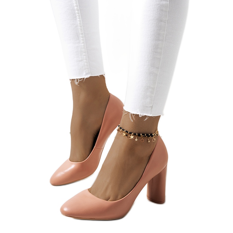 Ružičaste pumpice na Burnaby postu ružičasta