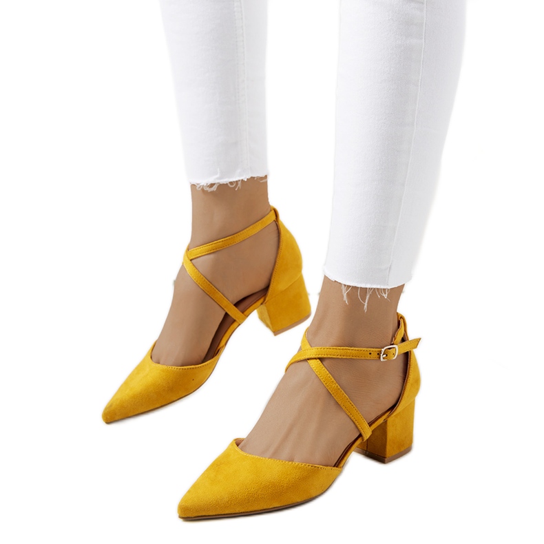 Žute pumpice na stupu Terra žuta boja