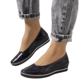 Crne sjajne tenisice na Weide klin crna