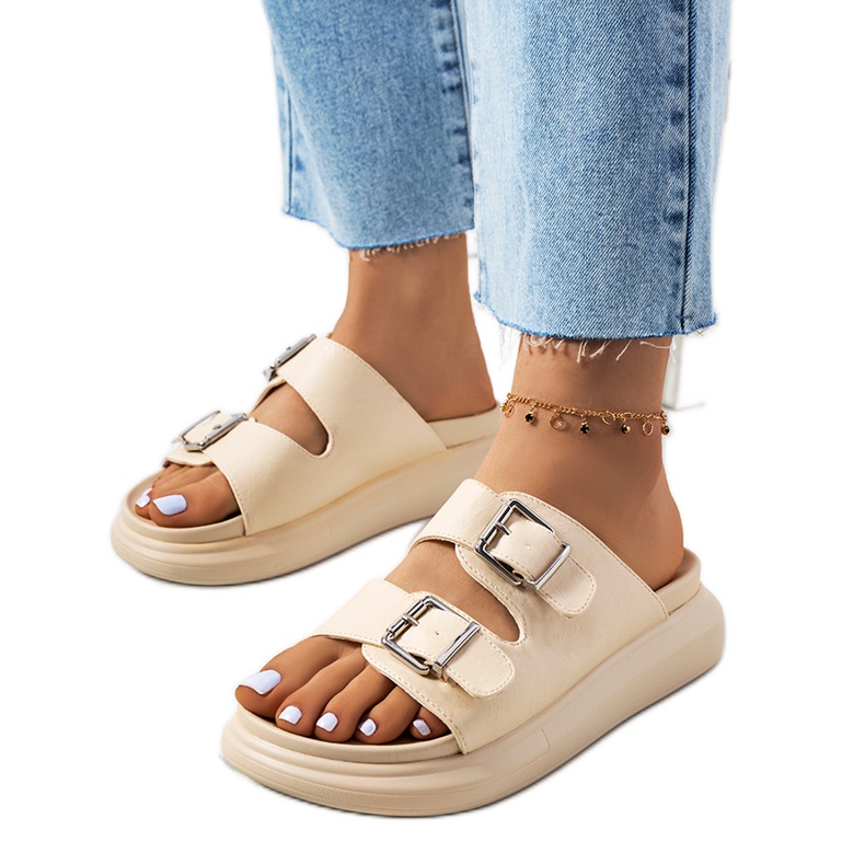 Bež papuče s Ageston kopčama