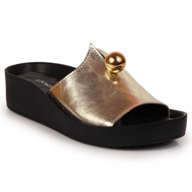 Kožne papuče s ukrasnom kuglom T. Sokolski W SCA165B zlatne zlatna