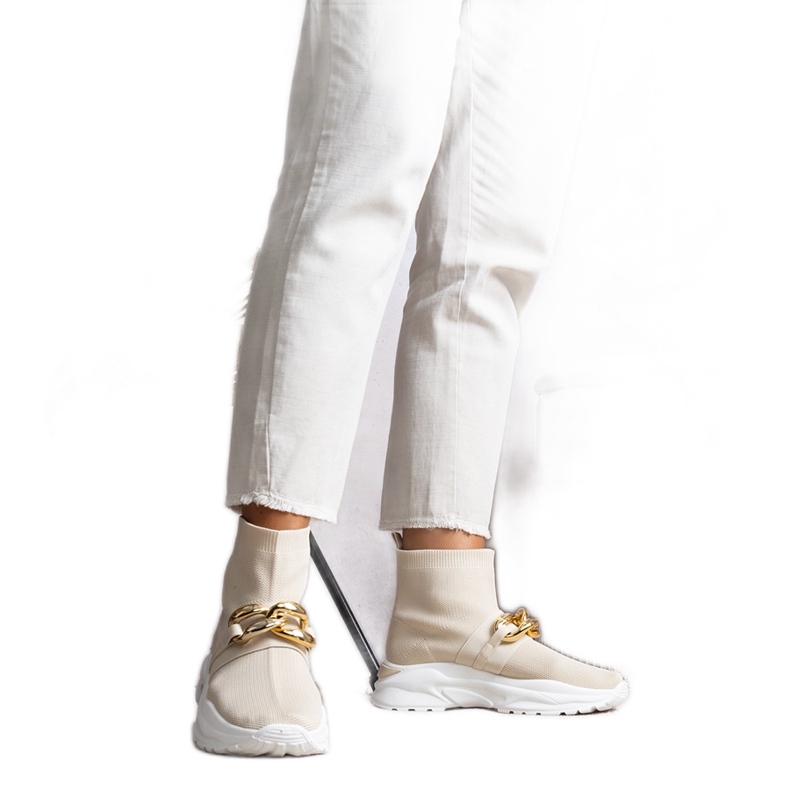 Bež tenisice s Taryn lancem