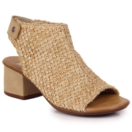 Zatvorene sandale Rieker M RKR538 bež višebojan