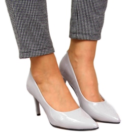 Pumpe na sivoj Juma lakiranoj potpetici siva