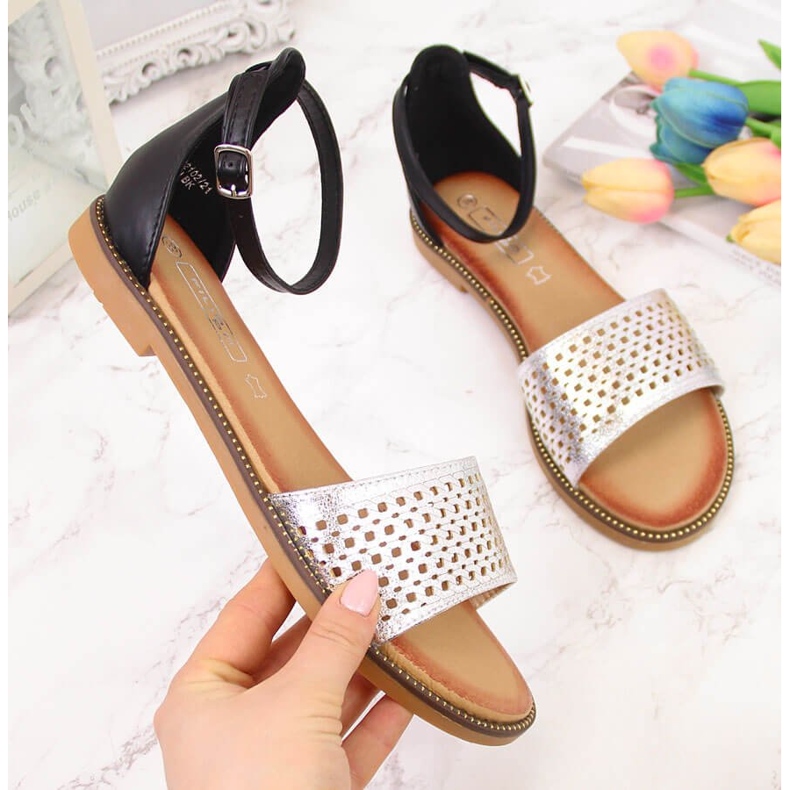 Ženske sandale sa zakovicama crne i srebrne Filippo crno