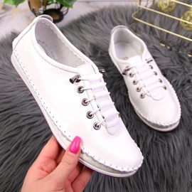 Ženske slip-on cipele od bijele kože Artiker