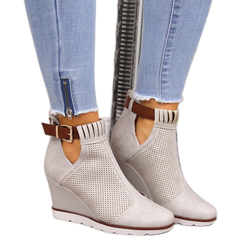 Ženske bež tenisice s ažurnim klinovima Filippo