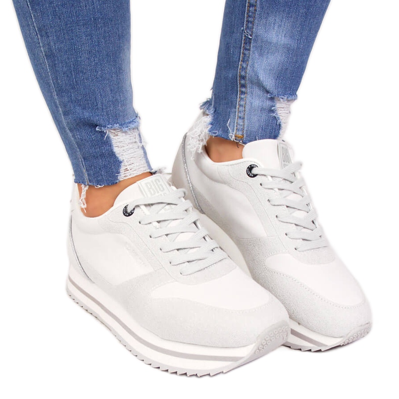 Ženske sportske cipele na bijeloj platformi Big Star II274216 bijela