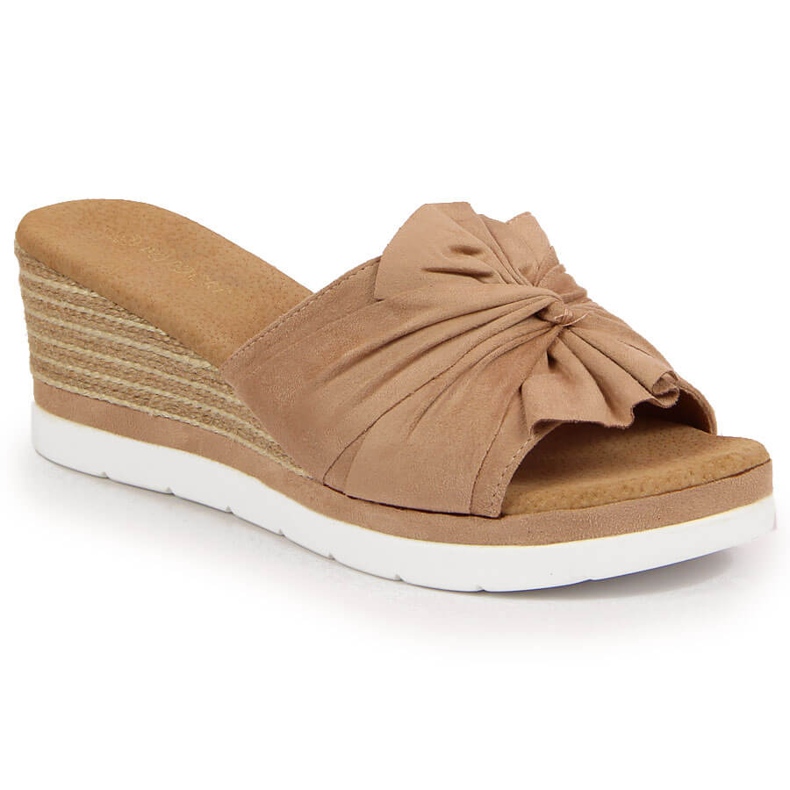 Ženske bež papuče na klin Potocki