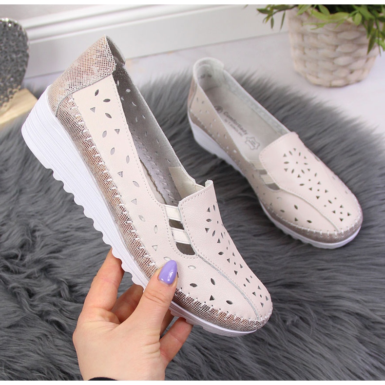 Udobne ženske kožne cipele, bež T.Sokolski