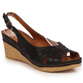 Ženske kožne sandale na crni klin Dolce Pietro crna