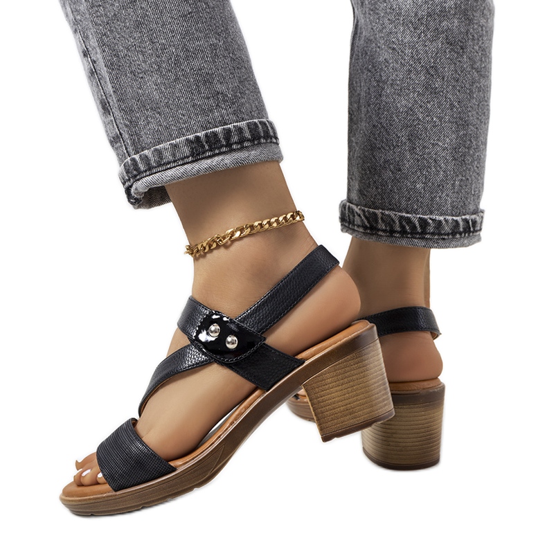 Crne sandale na Ewert stupu crno