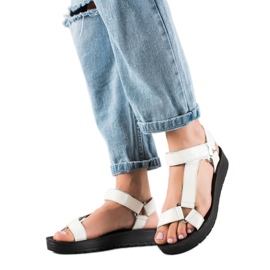 Cm Paris Bijele sandale na platformi bijela crna