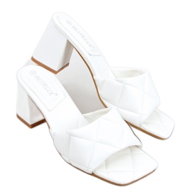 Široke papuče Helen White bijela