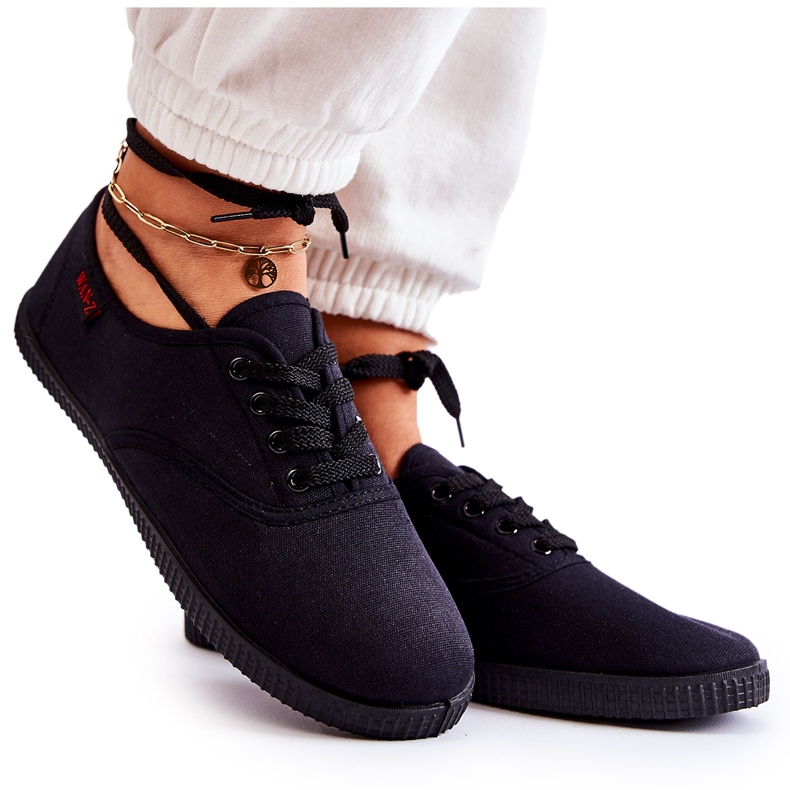 PE1 Ženske klasične tenisice zavezane crne Dellis crno