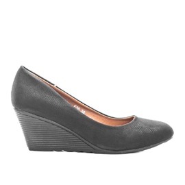 Crne pumpice na klin Unies crna