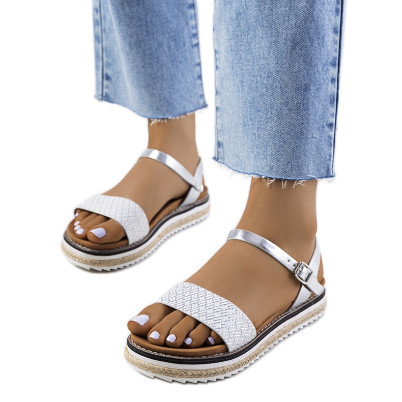 Srebrne sandale na ukrašenoj Acton platformi srebro