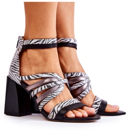 Ženske kožne sandale na masivnom bloku Maciejka 05514-03 Siva crna