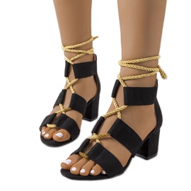 Crne sandale na stupu Saliba crno