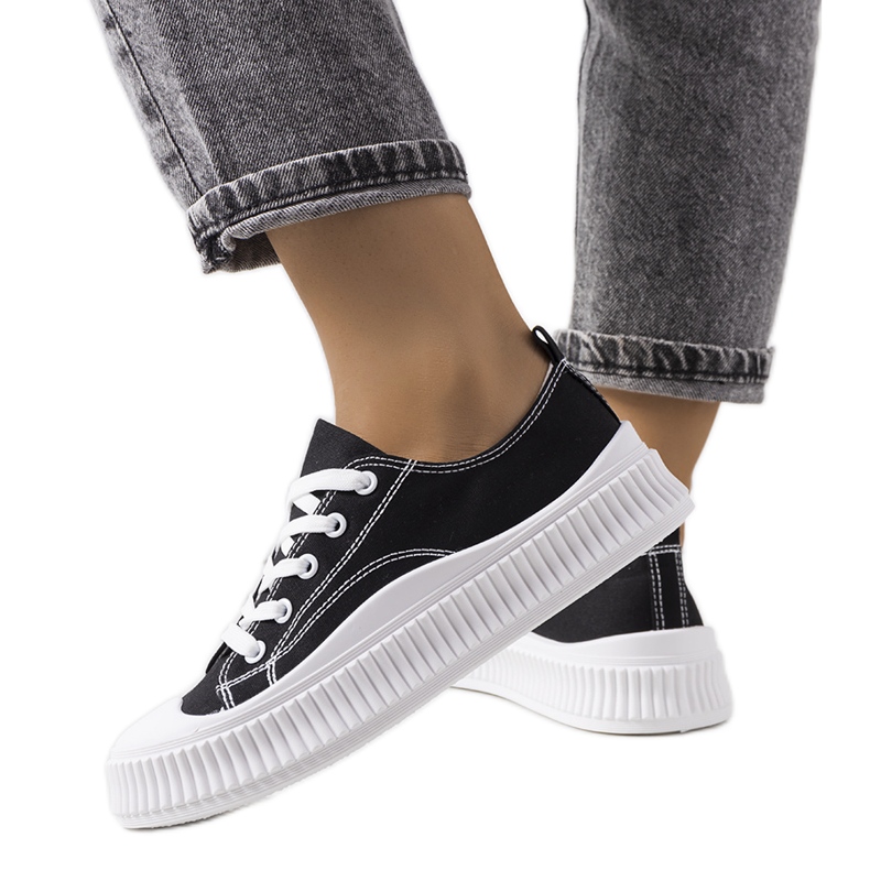 Crne tenisice na platformi Chovka crno