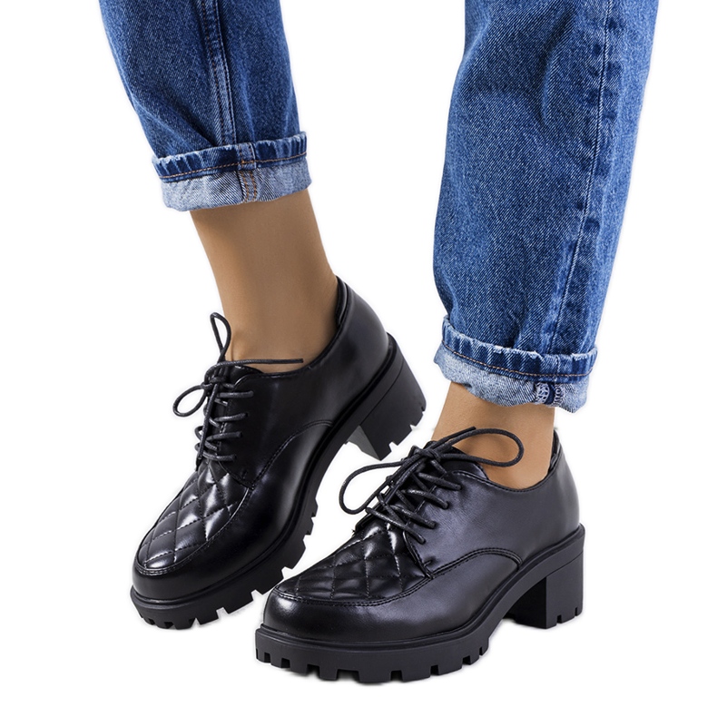 Crne cipele s visokom petom iz Landra crno