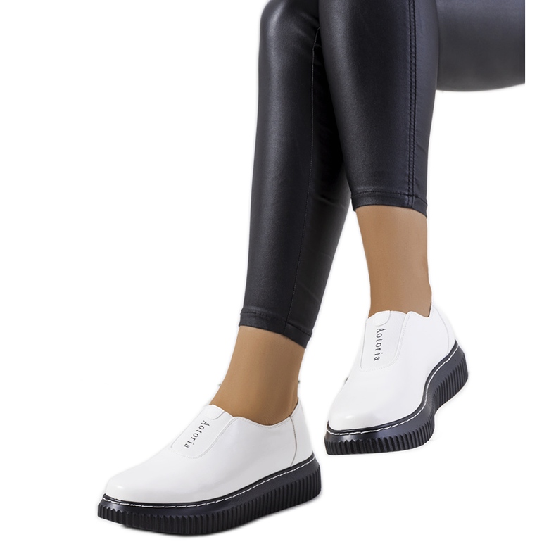 Bijeli brogovi na platformi Siddons bijela