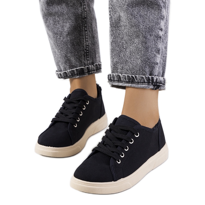 PA1 Crne klasične tenisice iz Estesa crno