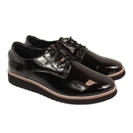 Crne lakirane ženske cipele Filippo crna