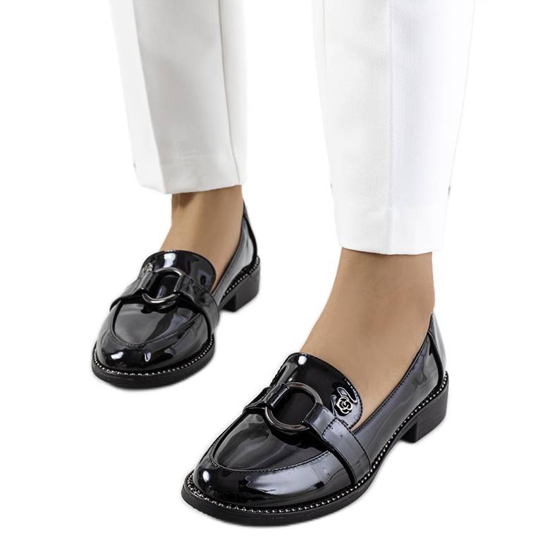 Crne lakirane Aveni cipele crno