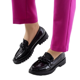 Crne lakirane cipele iz Zezaga crna