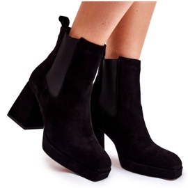 Čizme od brušene kože na debelu petu Laura Messi 2519 crne crna