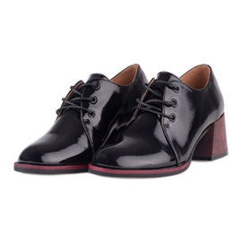 Lakirane Vinceza štikle crna