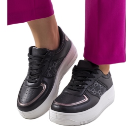 Crne ženske tenisice marke Luzia crna