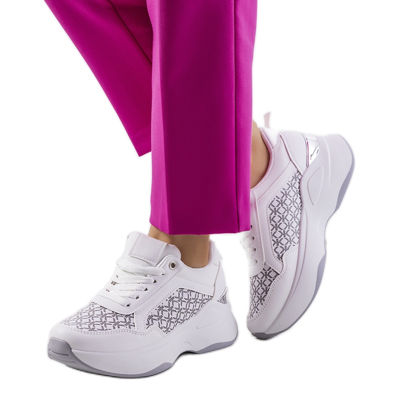 Milanove bijele tenisice bijela