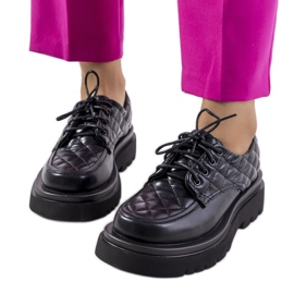 Godinove crne oksfordice crna