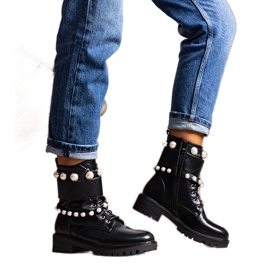 Crne čizme s Carvala biserima crna