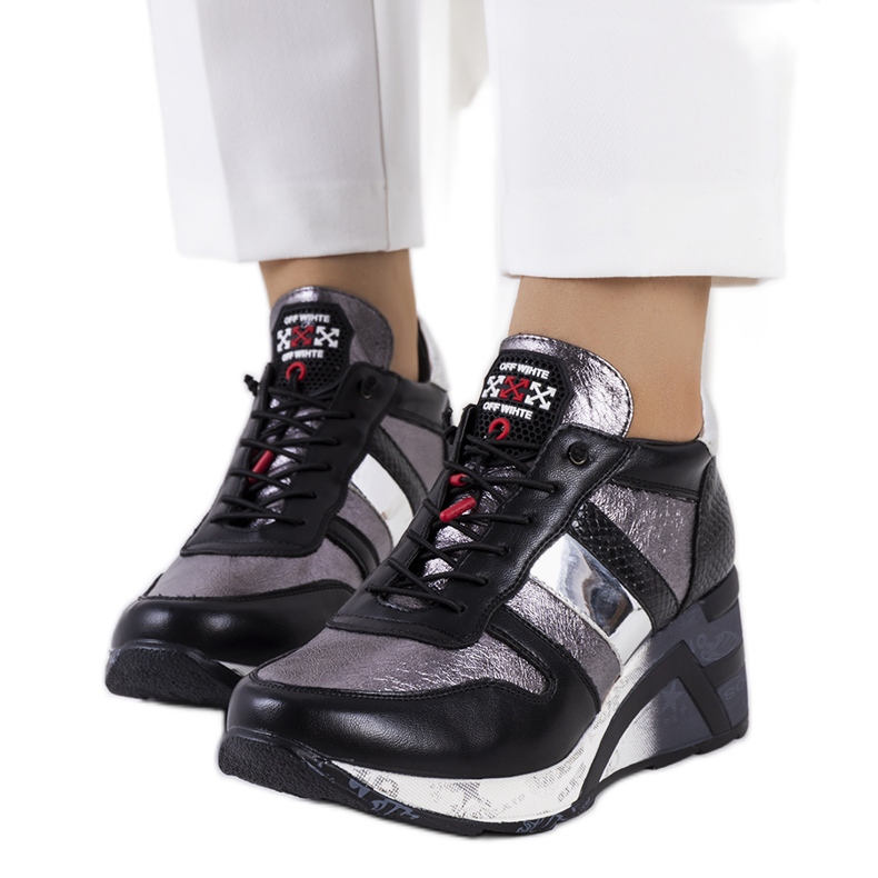 Crne i metalik tenisice na ifruf klin crno srebro