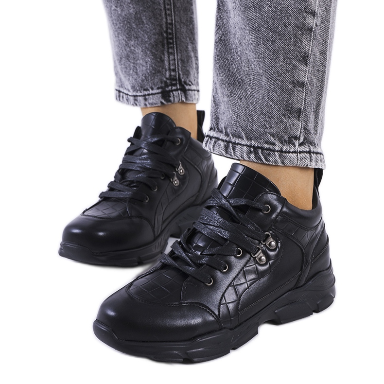 BM Crne tenisice s debelim Chiphury potplatom crno