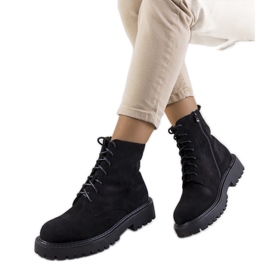 Crni Londri lovci crna