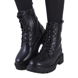 Crne čizme od eko kože iz Wellspringa crna