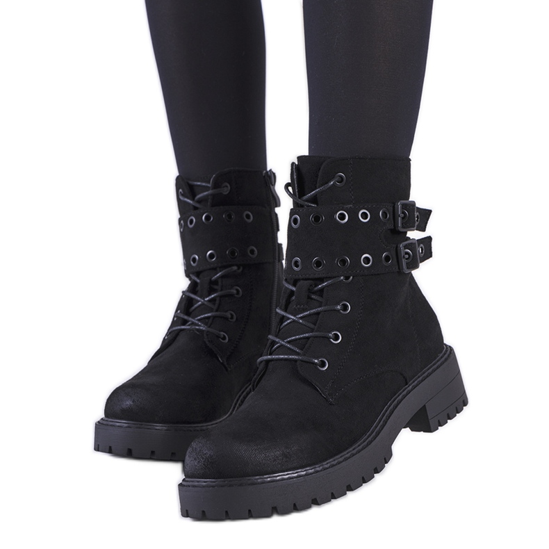 Crni lovci iz Fallkirka crno